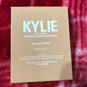 Kylie highlighter